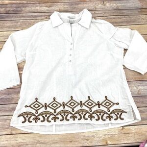 Lagenlook linen Henley style top white embroidered
